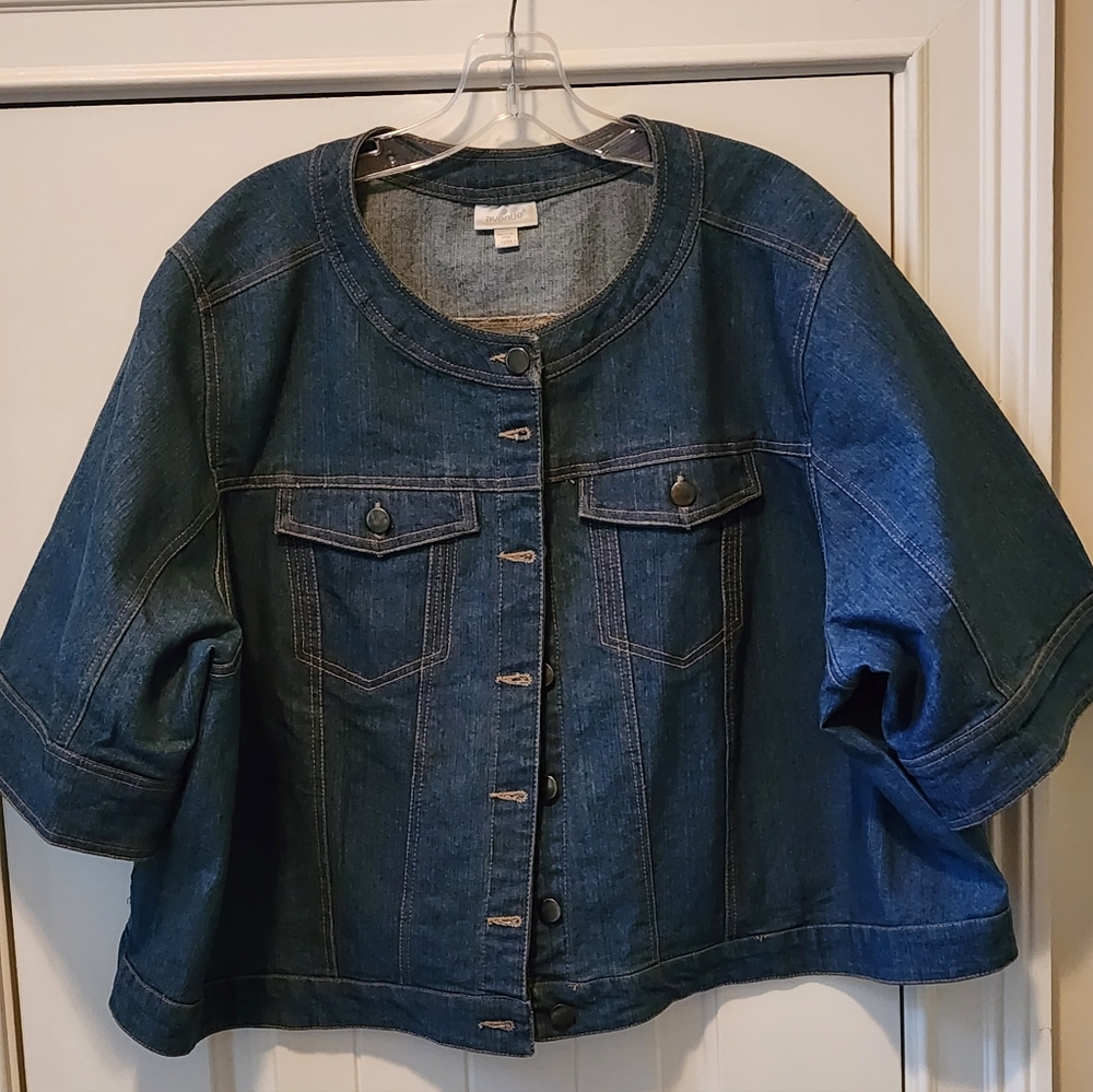 Ladies crop denim jacket